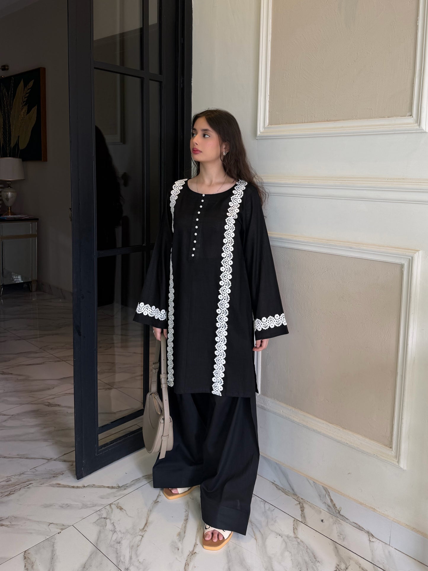 Lurea - Stitched Pret