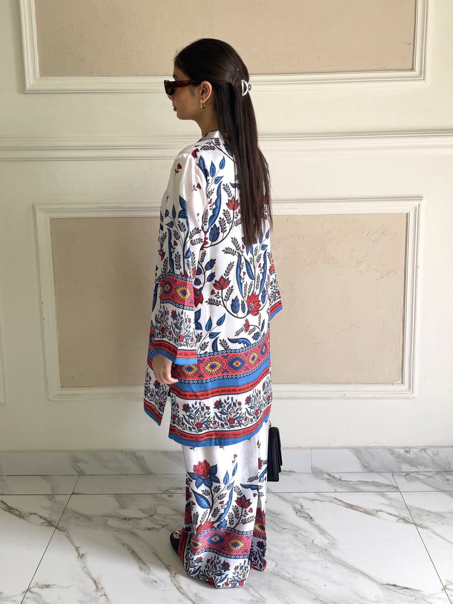 Isene - With Attached Cotton Silk Lining