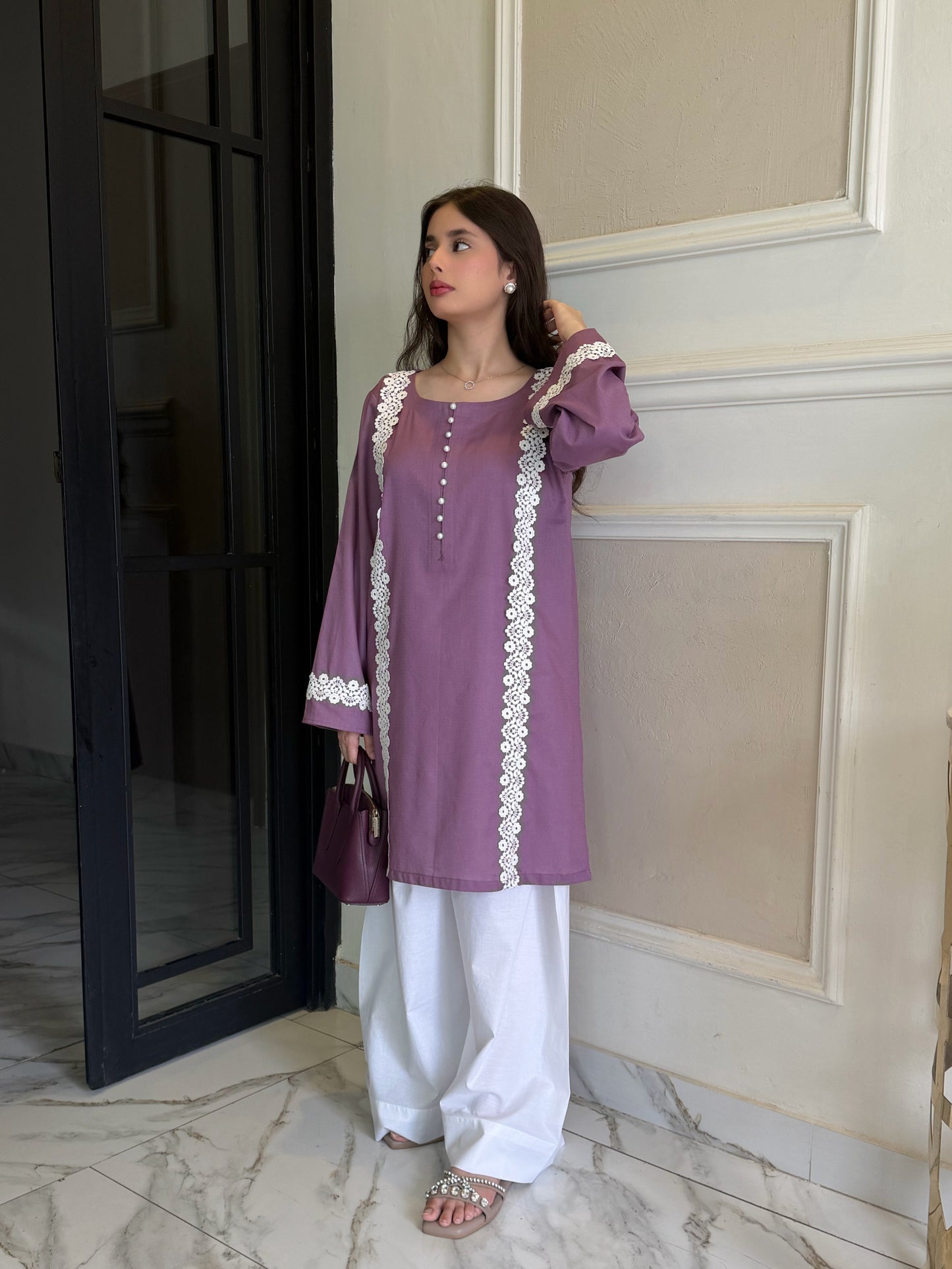 Vaela - Stitched Pret