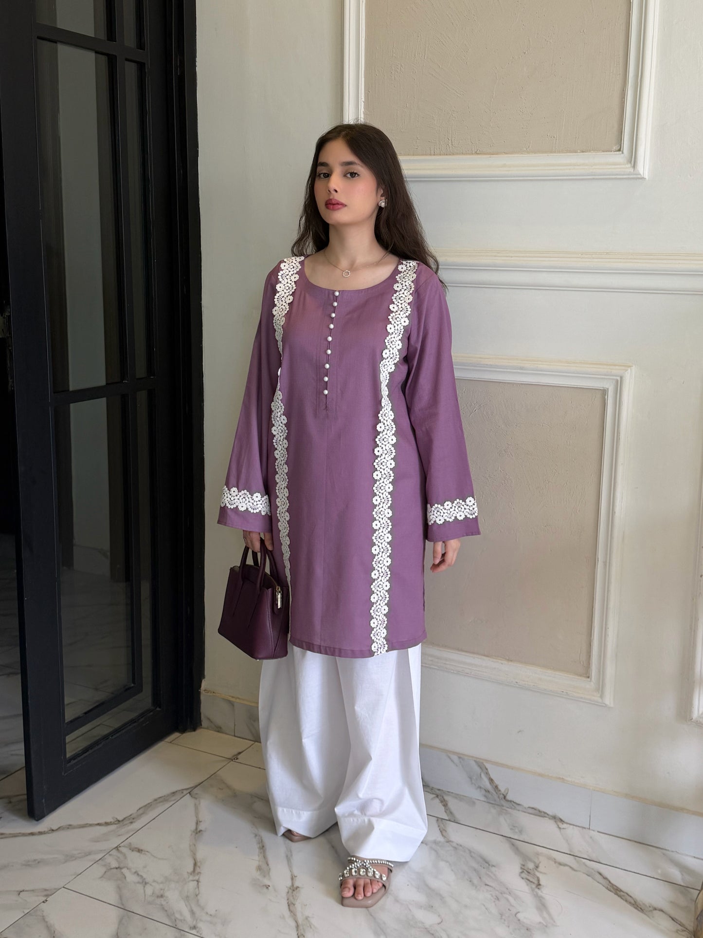 Vaela - Stitched Pret