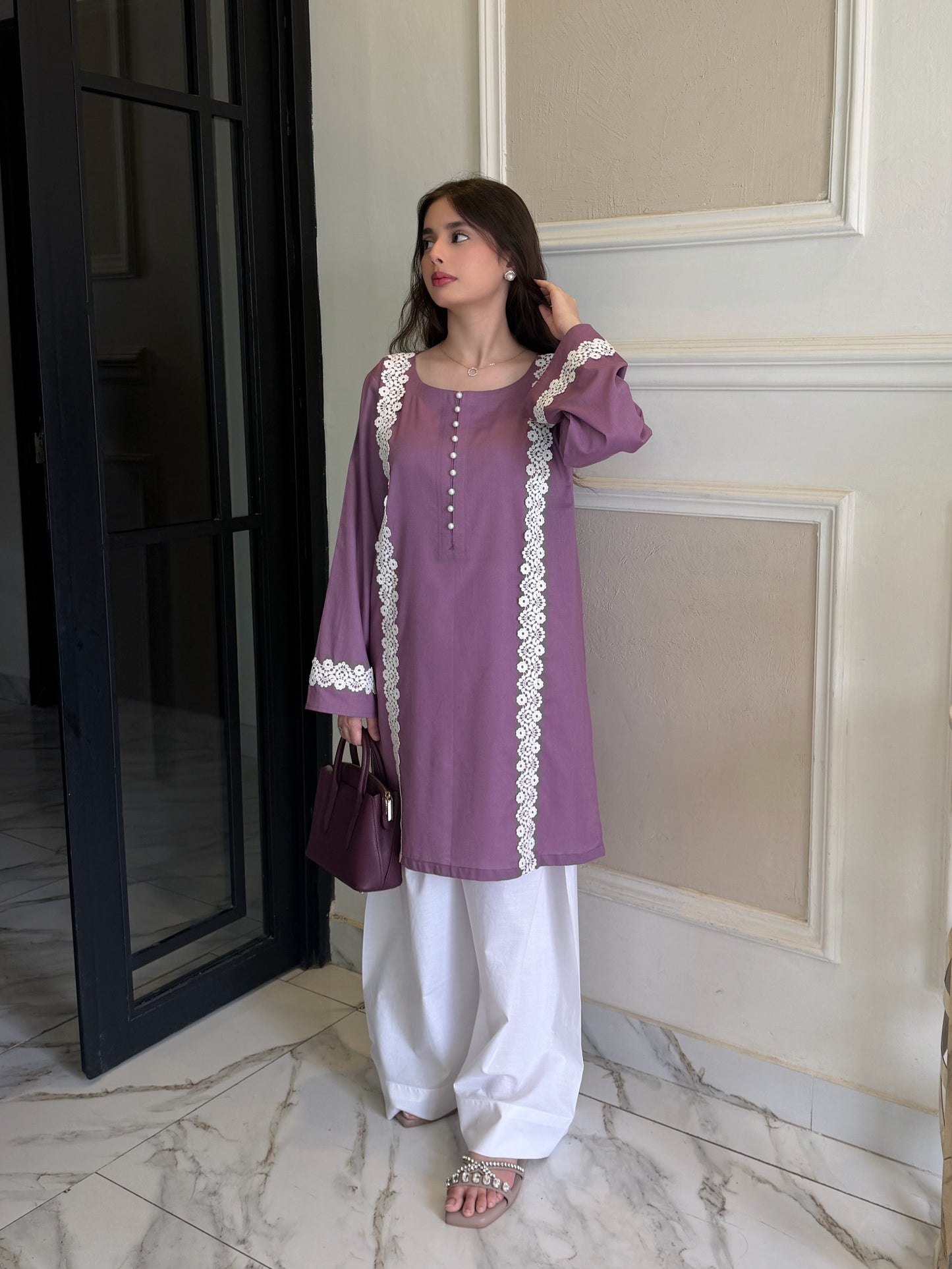 Vaela - Stitched Pret
