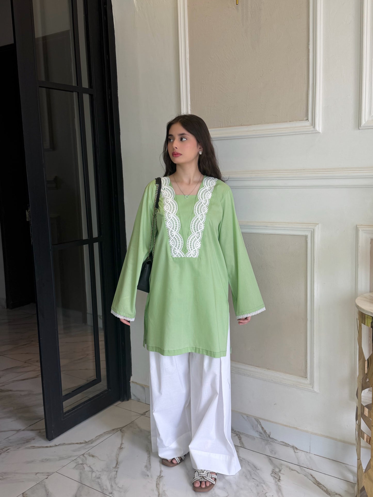 Noris - Stitched Pret