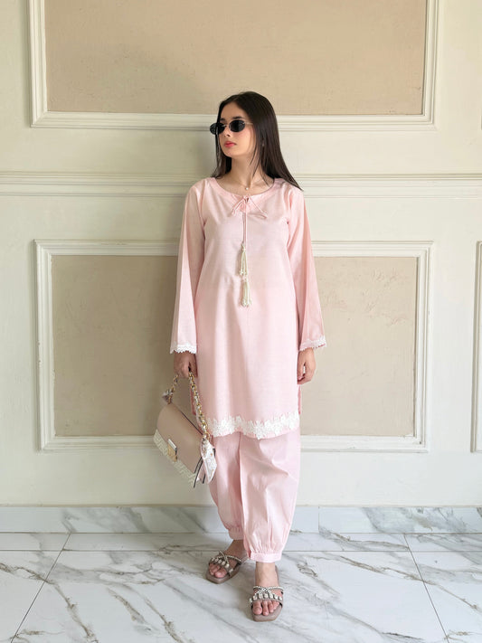 Lily - Stitched Pret