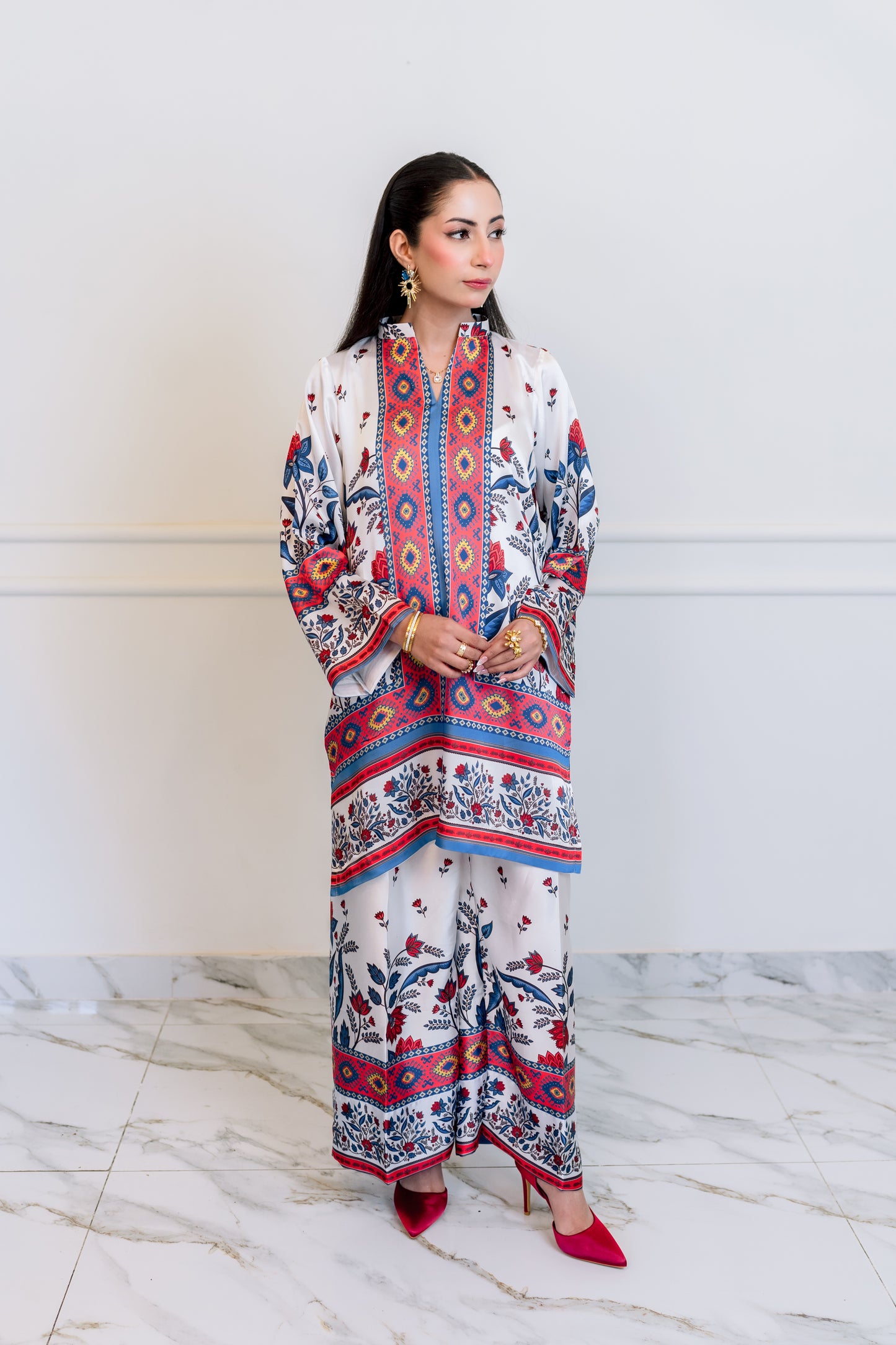 Isene - With Attached Cotton Silk Lining